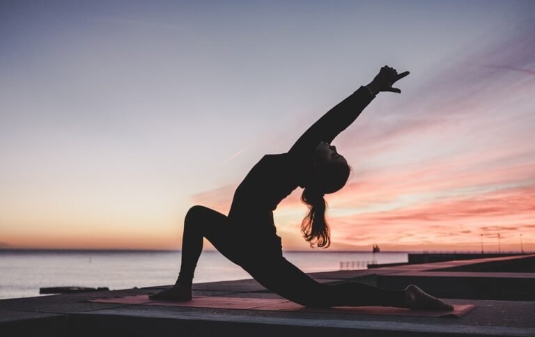 Discover the benefits of yoga in daily life