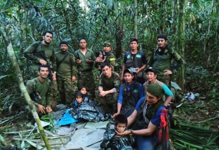 Unbelievable Journey: Four Indigenous Children Found Alive Weeks After Devastating Plane Crash, Surviving Solo in Jungle for 40 Days