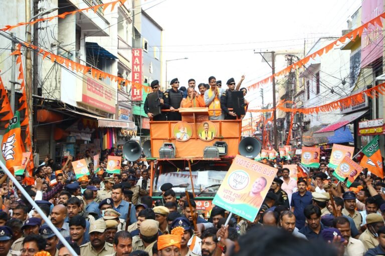 Yogi Adityanath’s Charismatic appearance elevates BJP’s Hyderabad Rally, Boosting party’s appeal and momentum