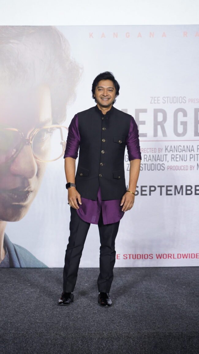 **Headline:**
*Kangana Ranaut Praises Ensemble Cast and Team Effort at "Emergency" Trailer Launch*