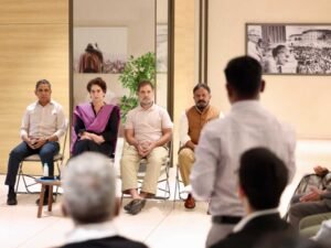 Rahul, Priyanka Engage With Manmohan Singh Fellows; Madhu Goud Yaskhi to Assume AIPC Charge Next Week
